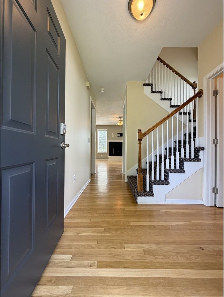 13885 W 153rd Ter - Photo 2 of 20