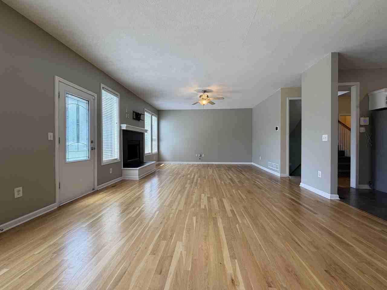 13885 W 153rd Ter - Photo 3 of 20