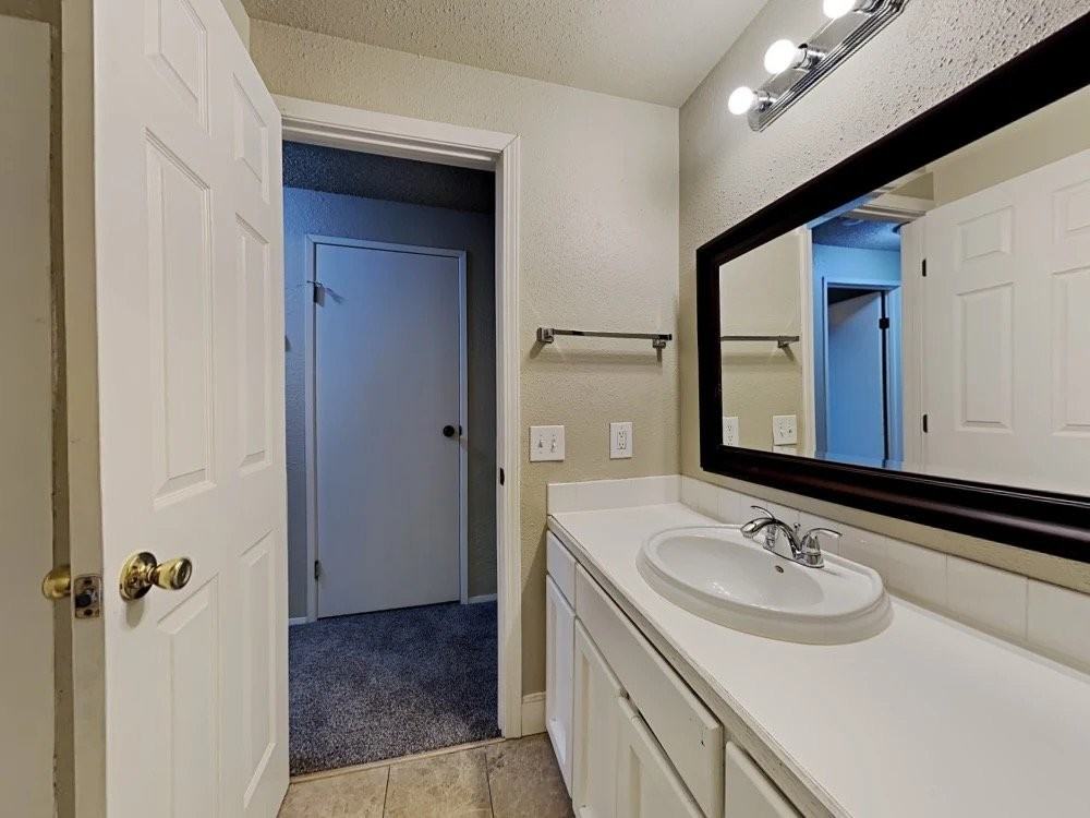 5121 S 302nd Pl - Photo 6 of 6