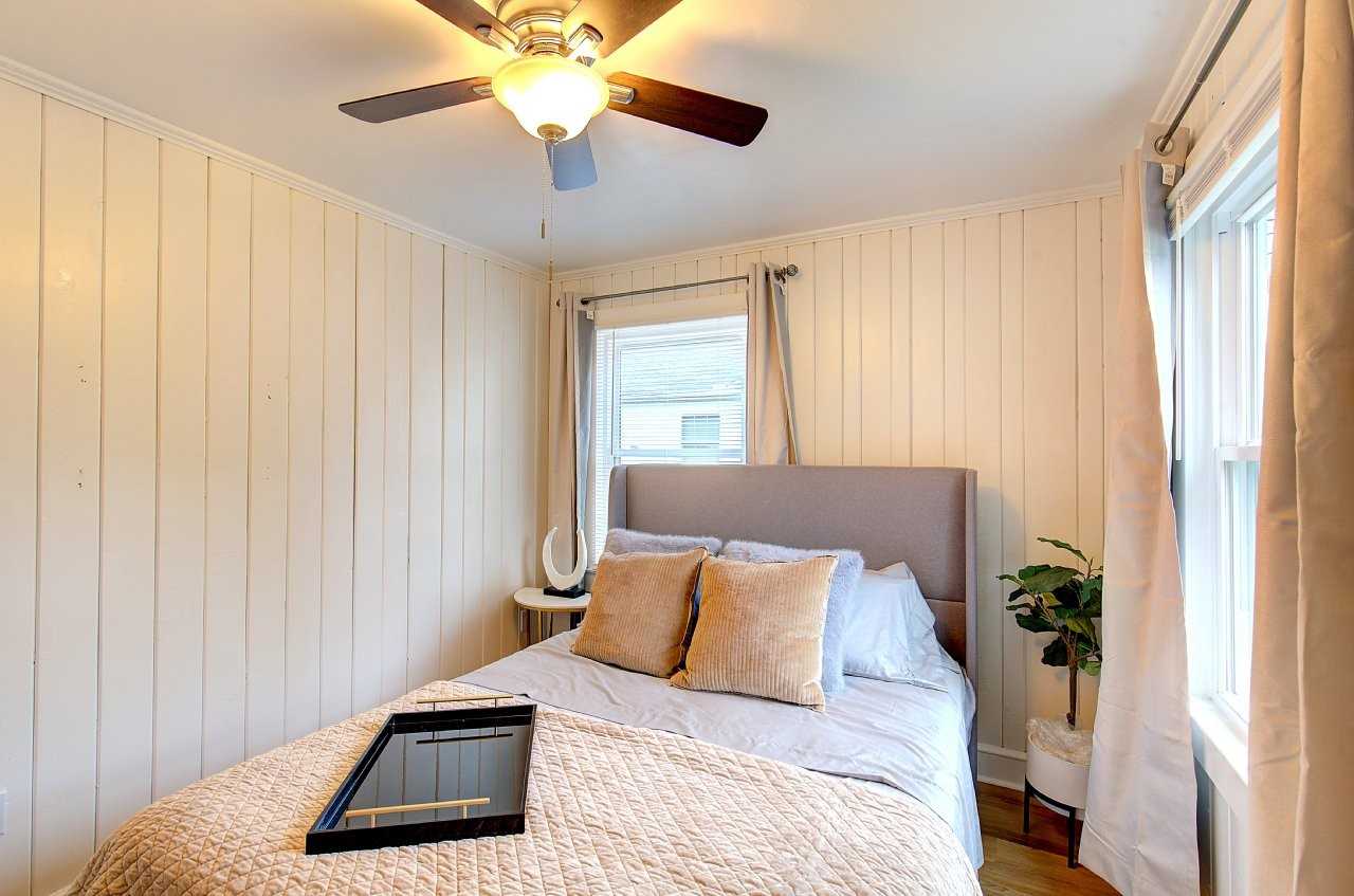105 Crane Ave - Photo 7 of 20