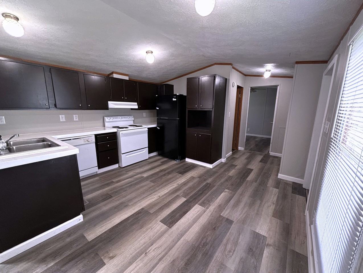 7019 Timber Ridge Ctr #7019 - Photo 3 of 8