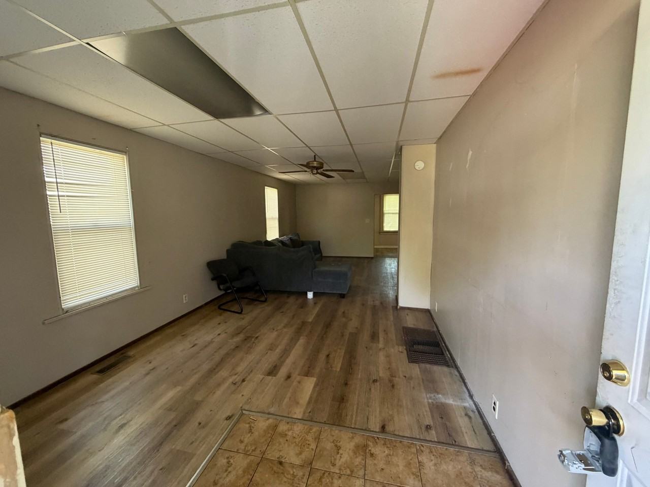2804 W Humboldt St - Photo 6 of 18