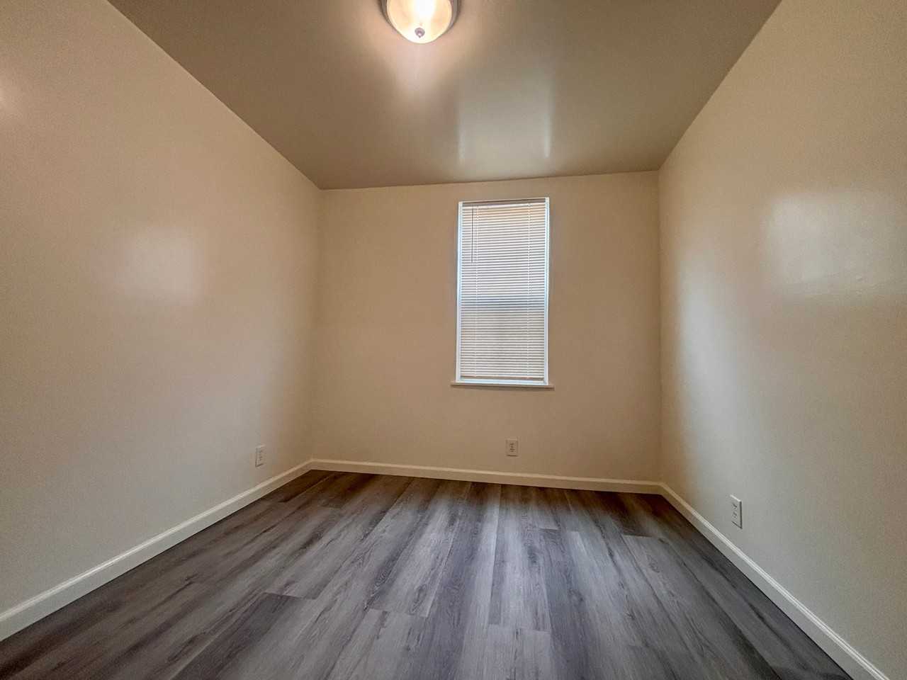 1403 21st Ave #103 - Photo 3 of 13