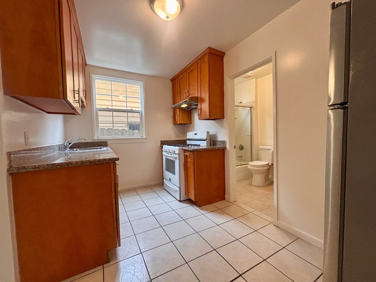 1403 21st Ave #103 - Photo 5 of 13