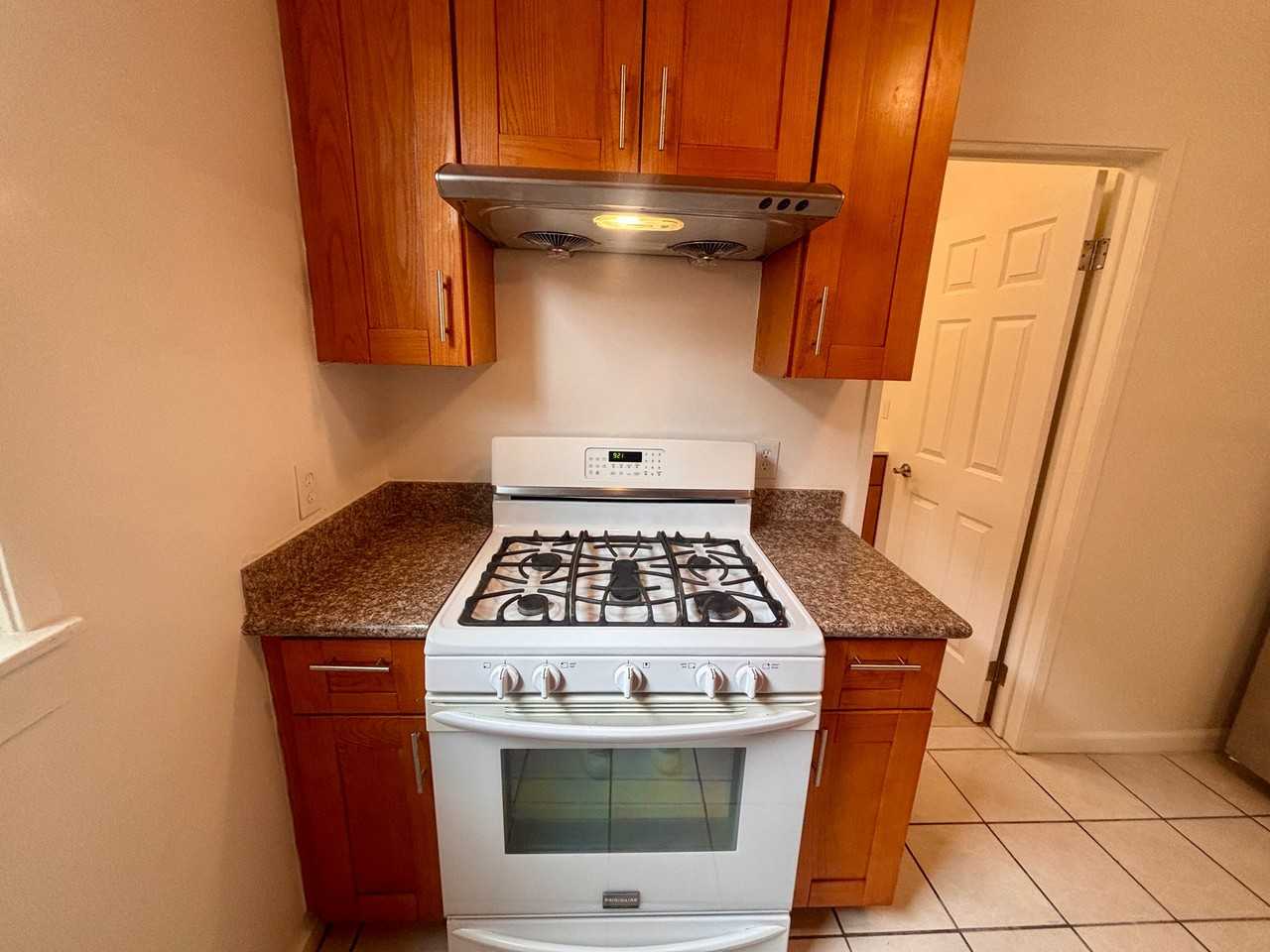 1403 21st Ave #103 - Photo 6 of 13