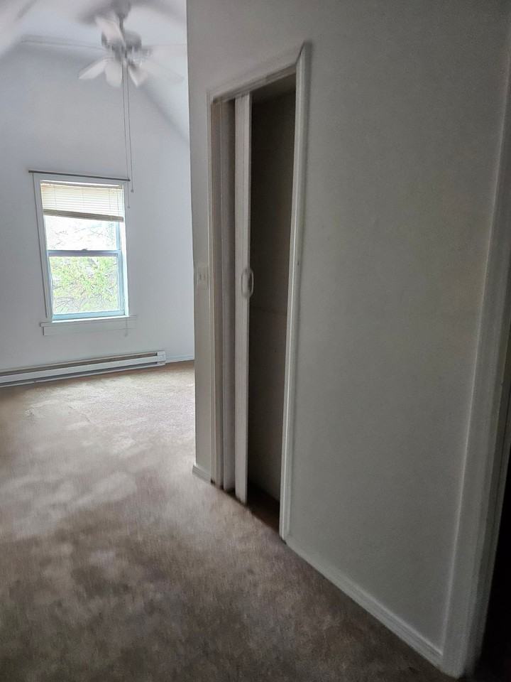 15448 Calcutta Ave #3rdFLUNIT - Photo 2 of 12