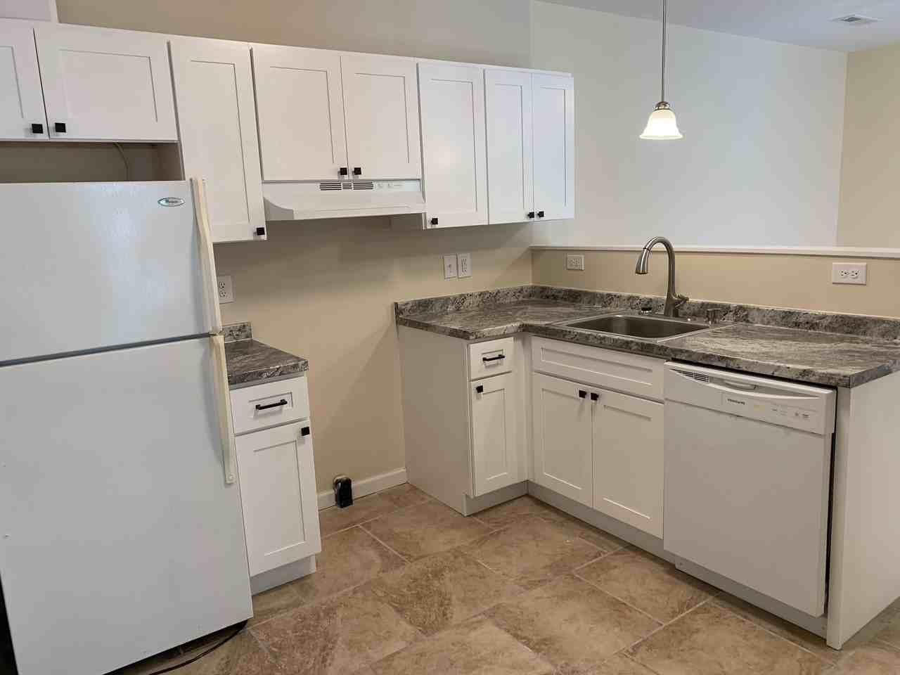 3 Baldwin St Se #BS - Photo 3 of 6