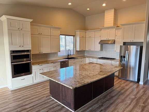 602 W Ridgeview Ln - Photo 2 of 12