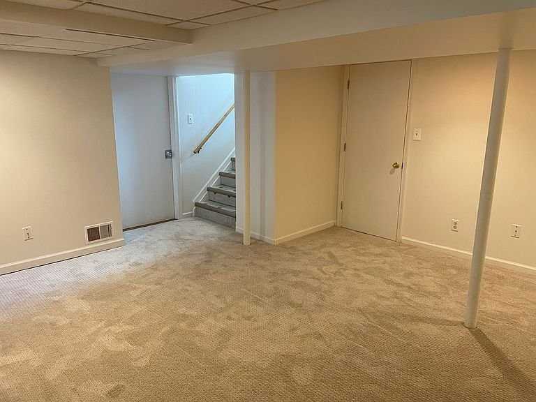 729 N Vermont Ave - Photo 5 of 5