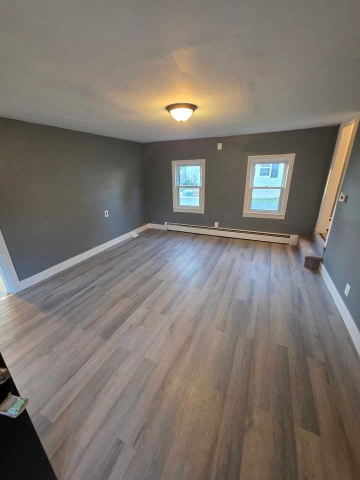 26 Franklin St - Photo 3 of 9