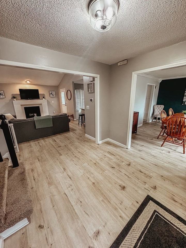 8133 Swarner Dr - Photo 2 of 6