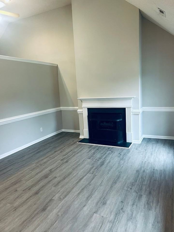 804 Valley Creek Dr - Photo 5 of 5
