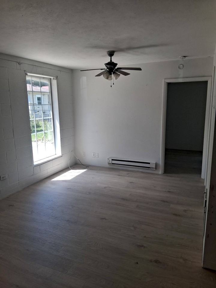 2952 7th Ave - Photo 3 of 6