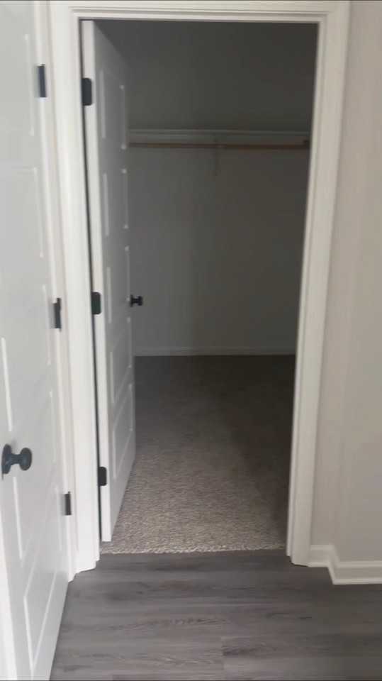 2117 Clarke Ave - Photo 3 of 10