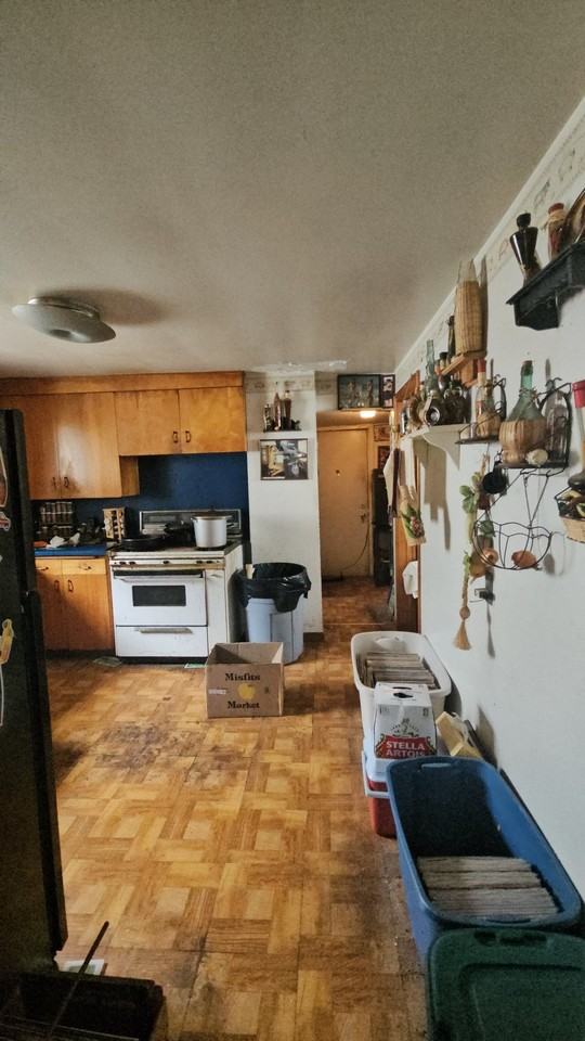 329 Mettler St - Photo 5 of 8