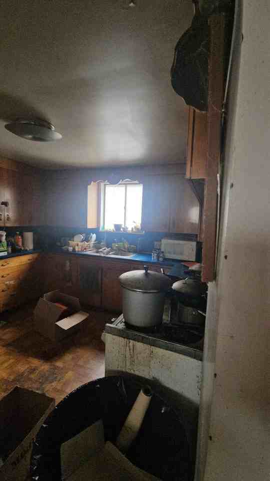 329 Mettler St - Photo 6 of 8