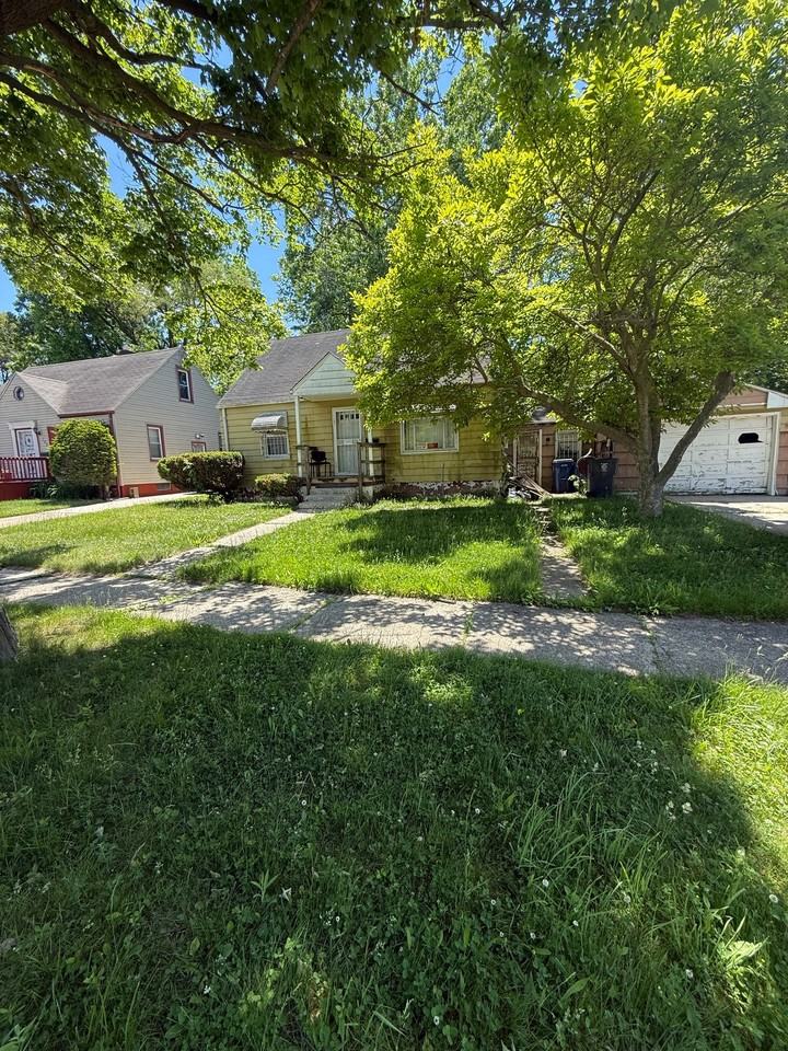 411 W Marengo Ave - Photo 4 of 18