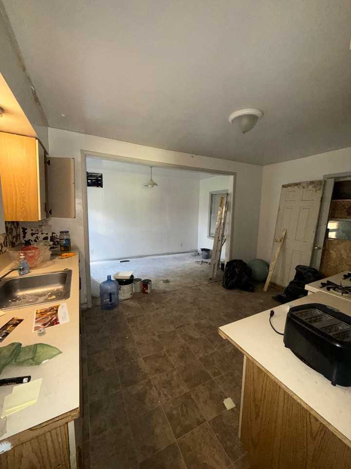 411 W Marengo Ave - Photo 6 of 18