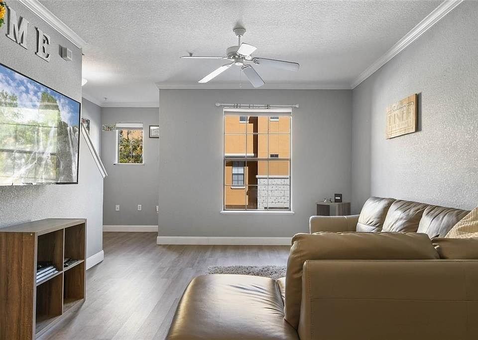 6131 Metrowest Blvd #32 - Photo 4 of 19
