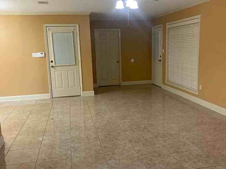 516 Susan Dr - Photo 6 of 16