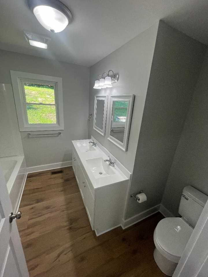 1342 Main St N - Photo 7 of 14