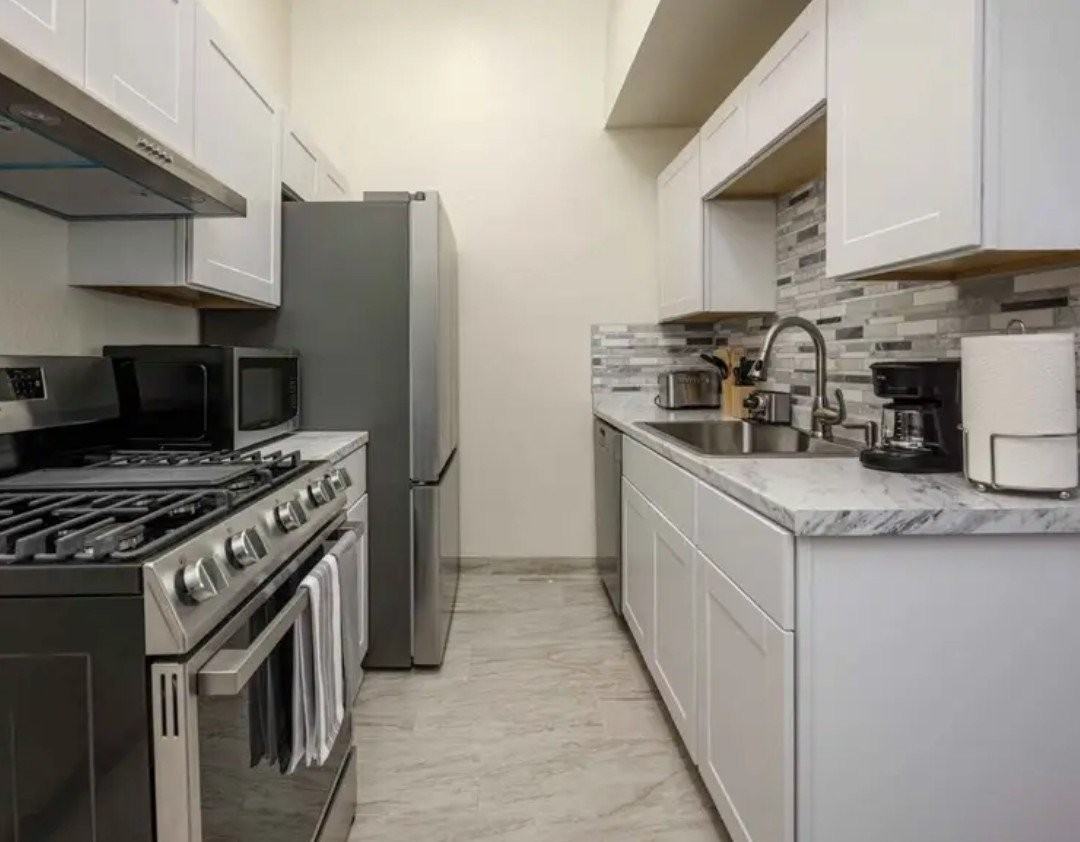 1914 Sheryl Way - Photo 2 of 9