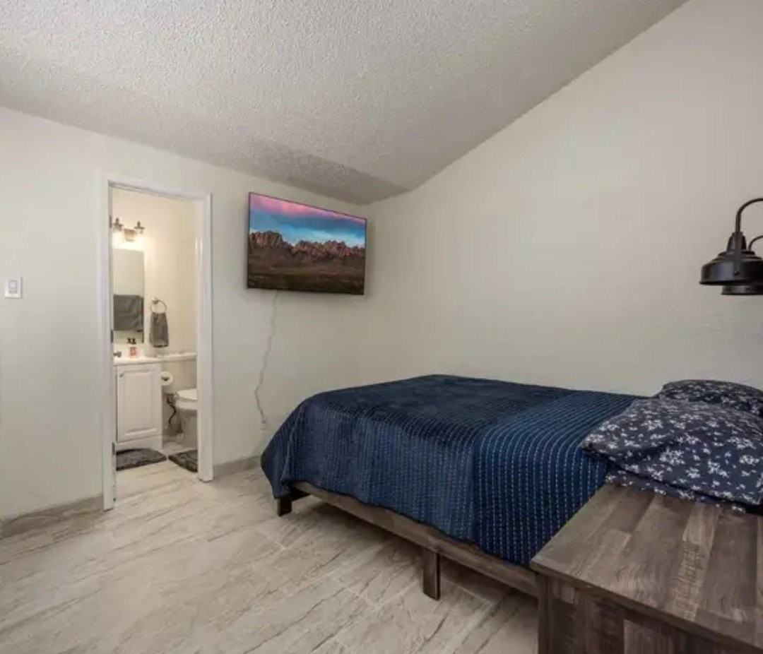 1914 Sheryl Way - Photo 3 of 9