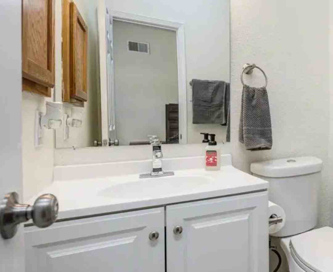 1914 Sheryl Way - Photo 4 of 9