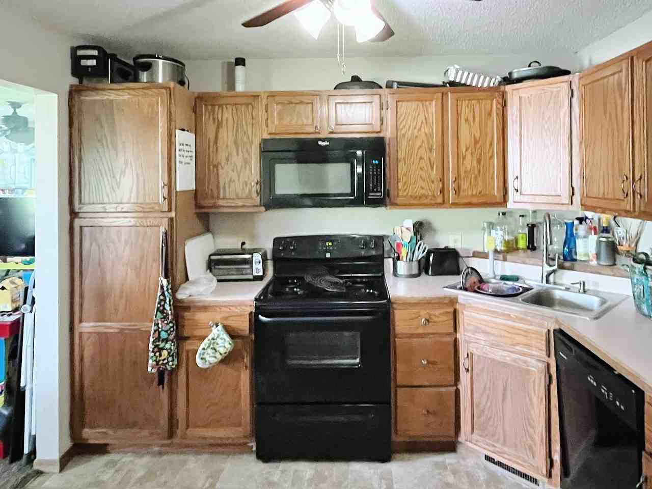 800 98th Ave Nw #202 - Photo 3 of 16