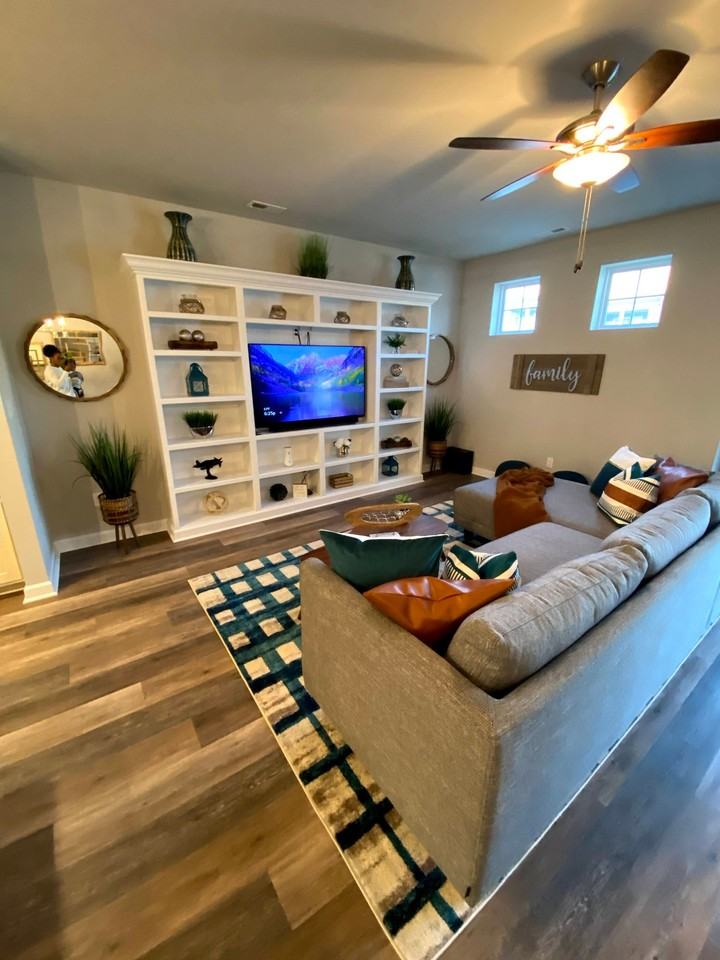 120 Two Penny Pl - Photo 5 of 19