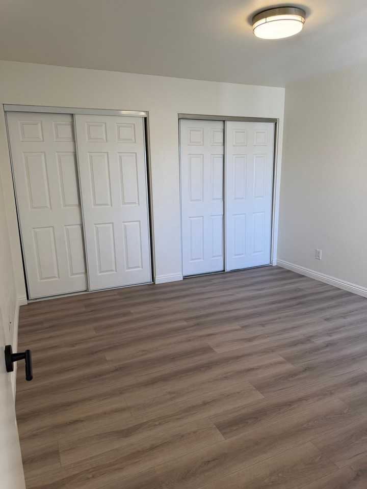 1801 W Victory Blvd #109 - Photo 5 of 12