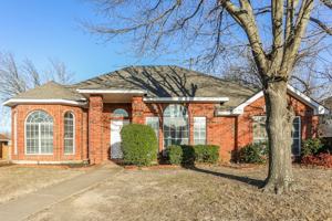 featured image of 708 Brees Dr