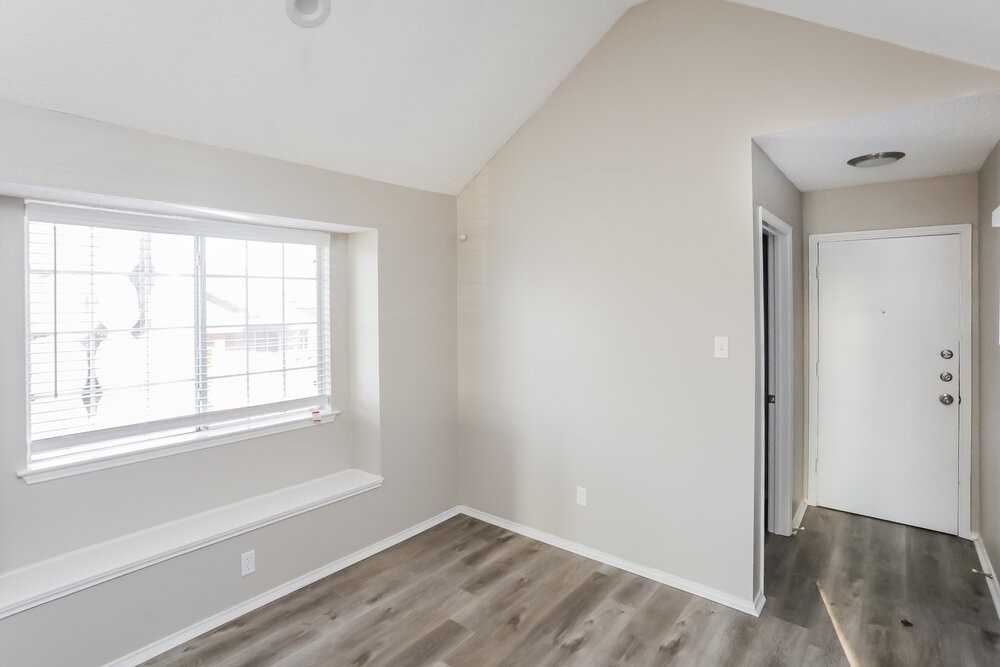 708 Brees Dr - Photo 5 of 16