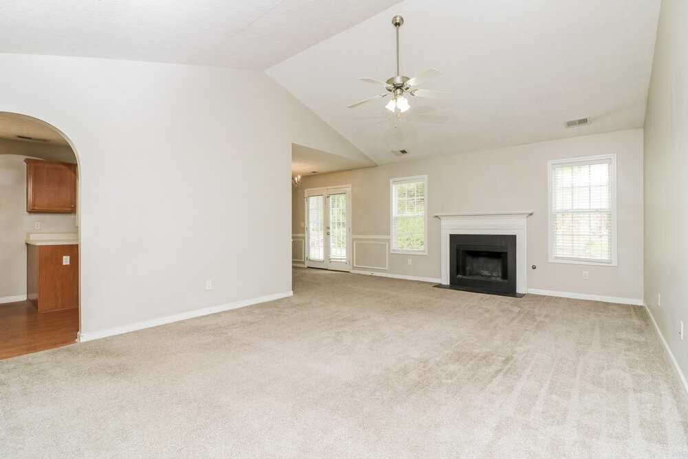 226 Overlook Ct - Photo 4 of 16