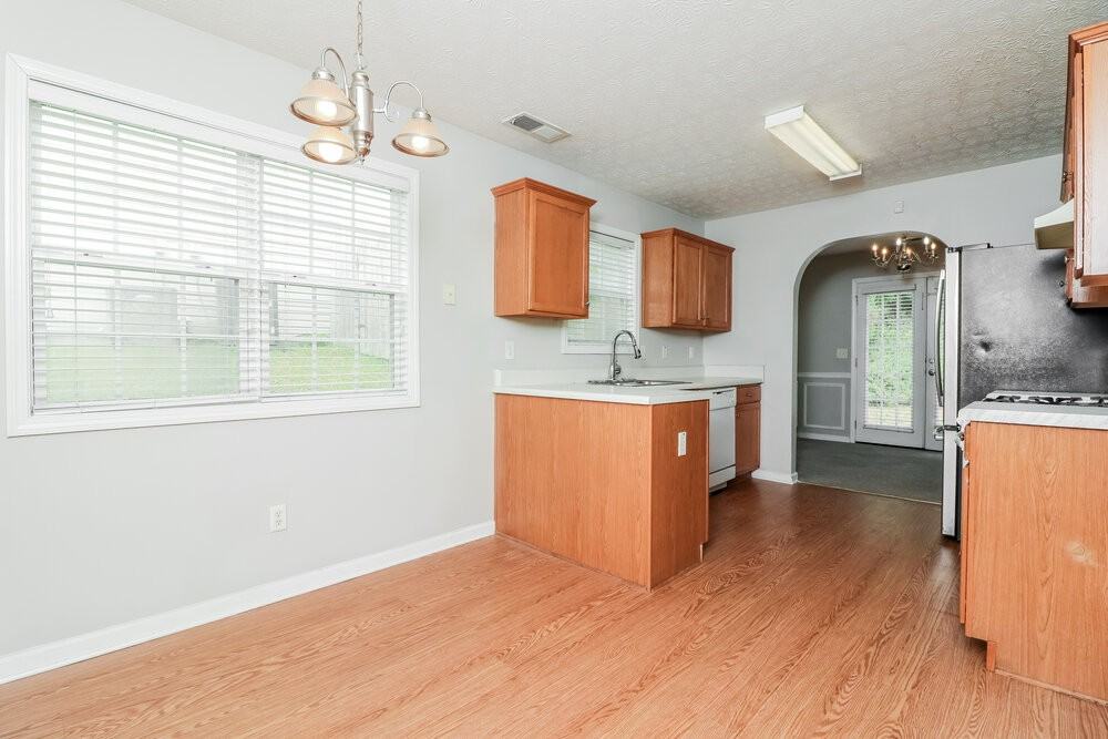 226 Overlook Ct - Photo 6 of 16