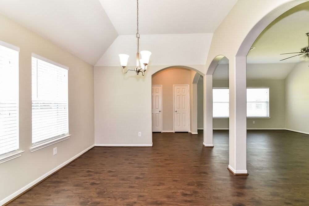 3705 Burwood Ct - Photo 5 of 16