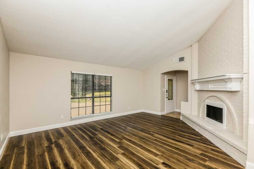 6707 Greenspring Dr - Photo 5 of 16