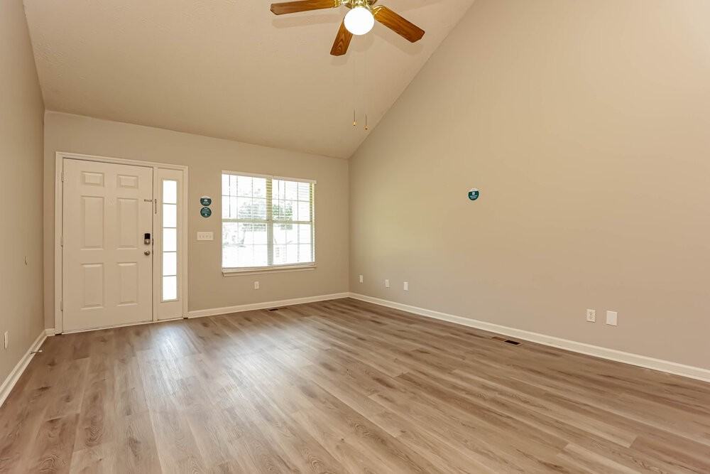 1610 Cedar Tree Ln - Photo 4 of 25