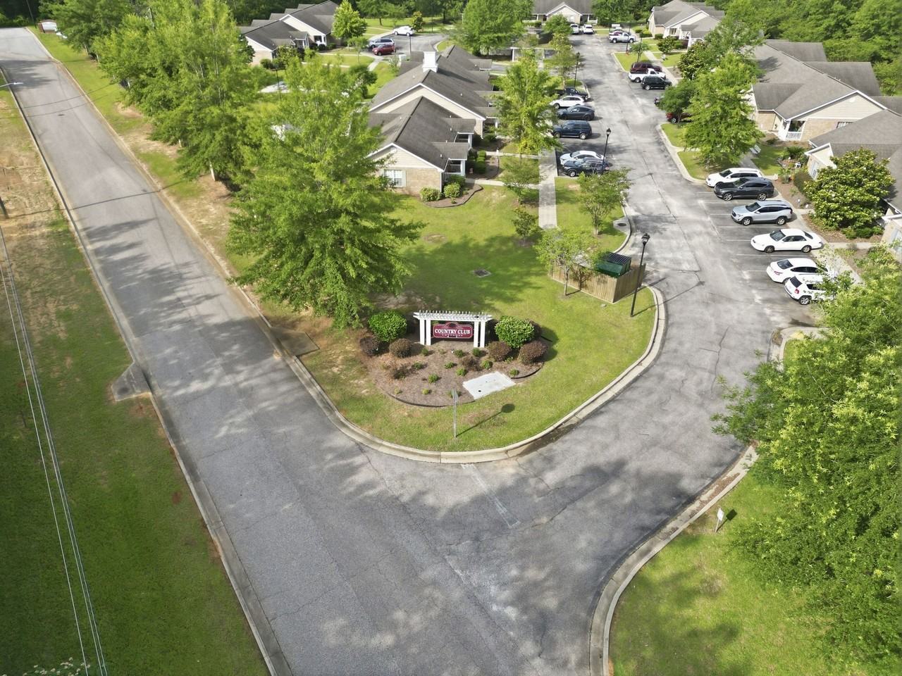 Country Club Cottages - Photo 7 of 50