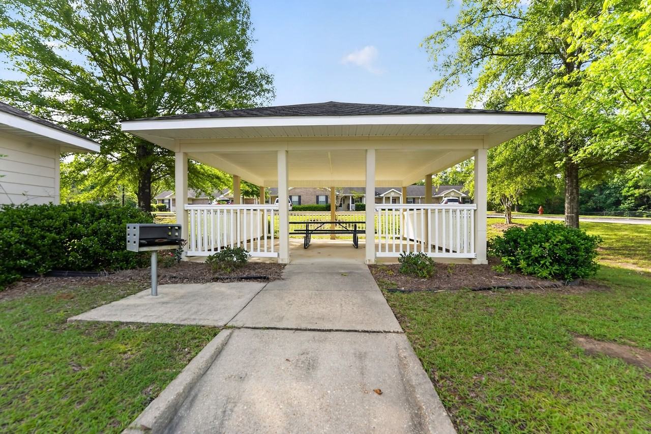 Country Club Cottages - Photo 6 of 50