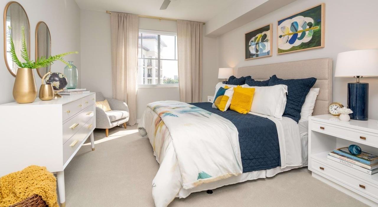 4720 Northwest 85th Avenue - Photo 4 of 12