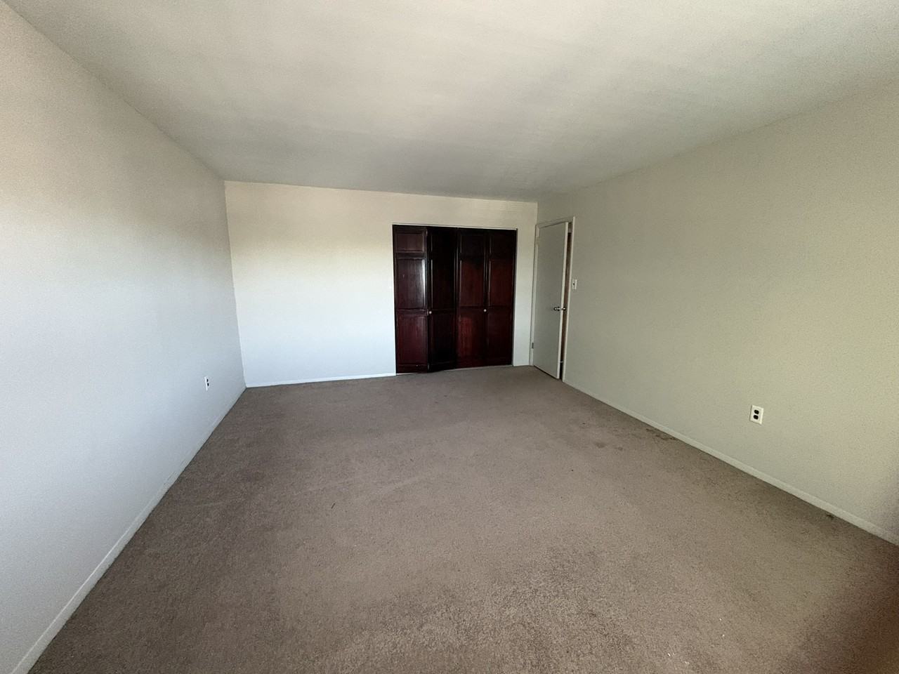 1414 Whitpain Hls #1414 - Photo 4 of 18