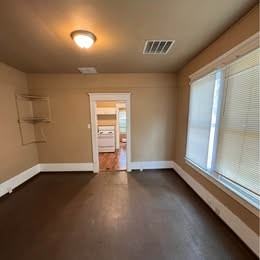 1204 W 29th St #NA - Photo 6 of 12