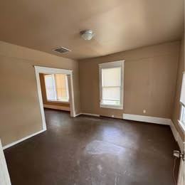 1204 W 29th St #NA - Photo 7 of 12