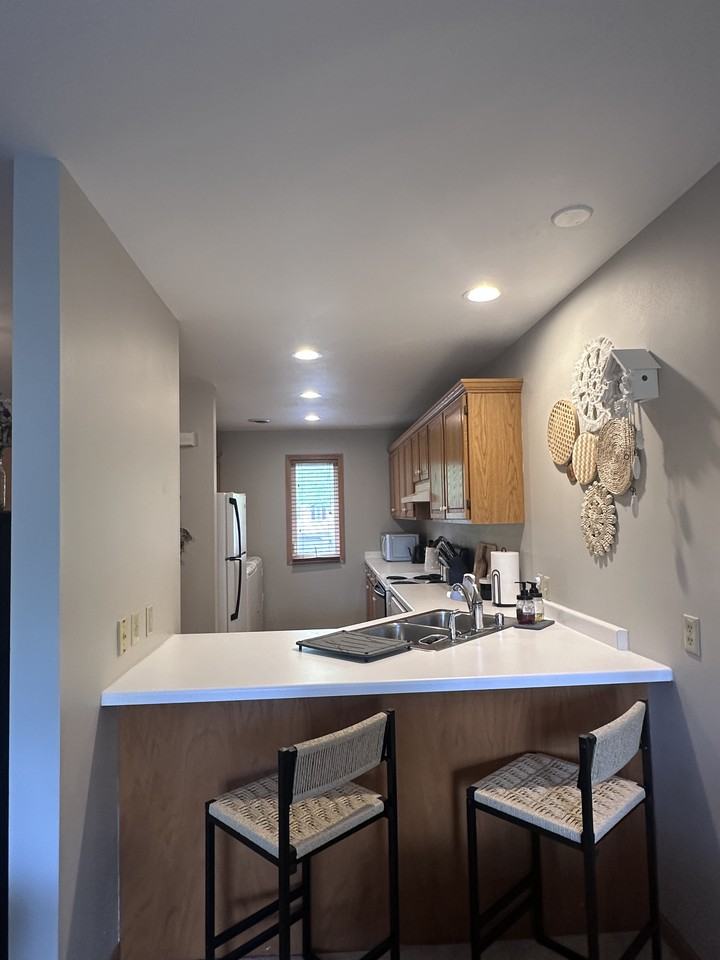 442 Meadowridge Cir - Photo 7 of 25