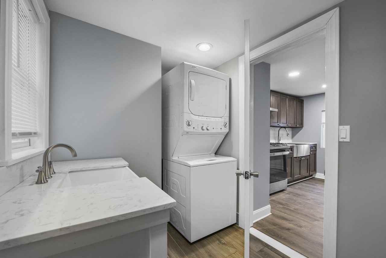206 Ann St #A - Photo 4 of 19