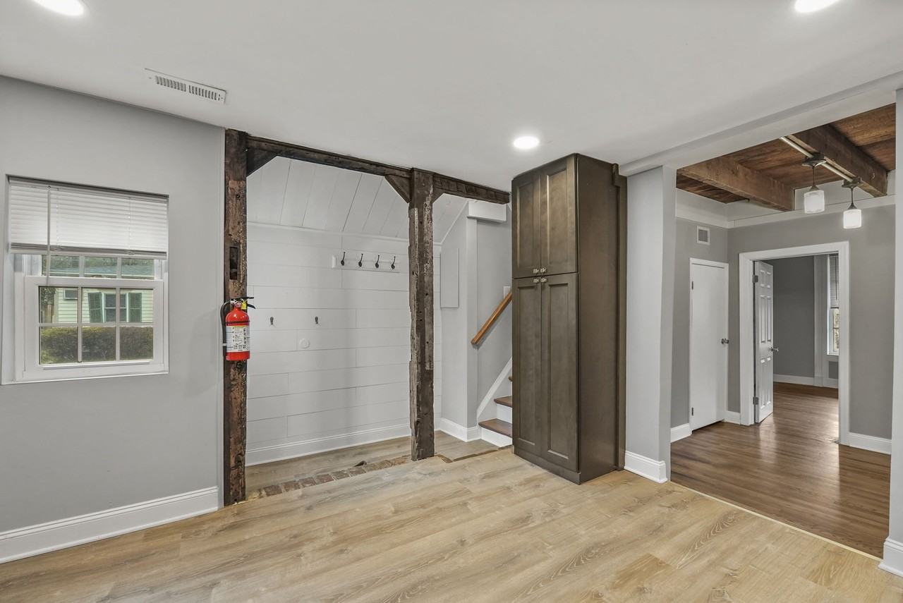 206 Ann St #A - Photo 5 of 19