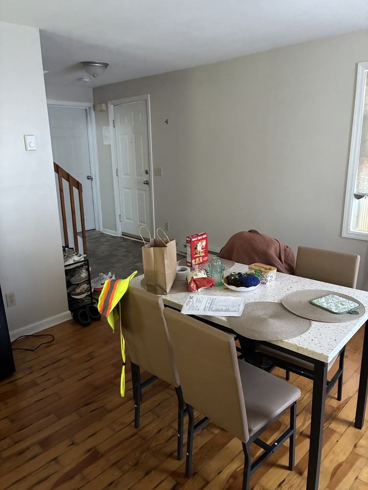 230 Chicago Ave #102 - Photo 3 of 7