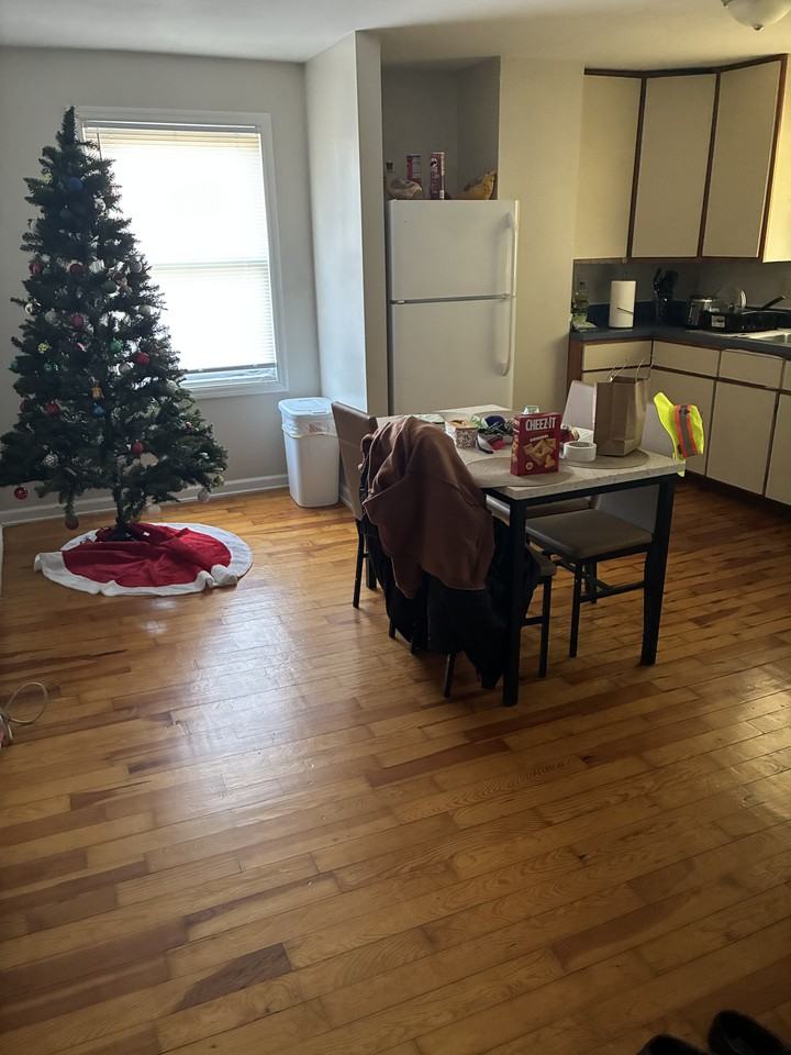 230 Chicago Ave #102 - Photo 6 of 7
