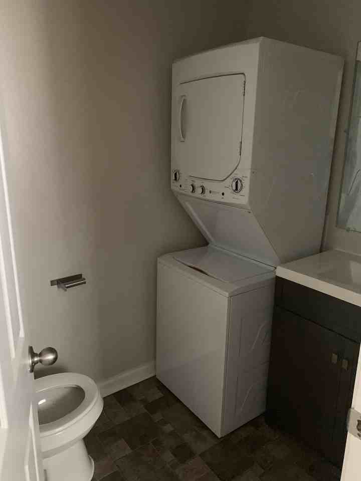 230 Chicago Ave #101 - Photo 5 of 7